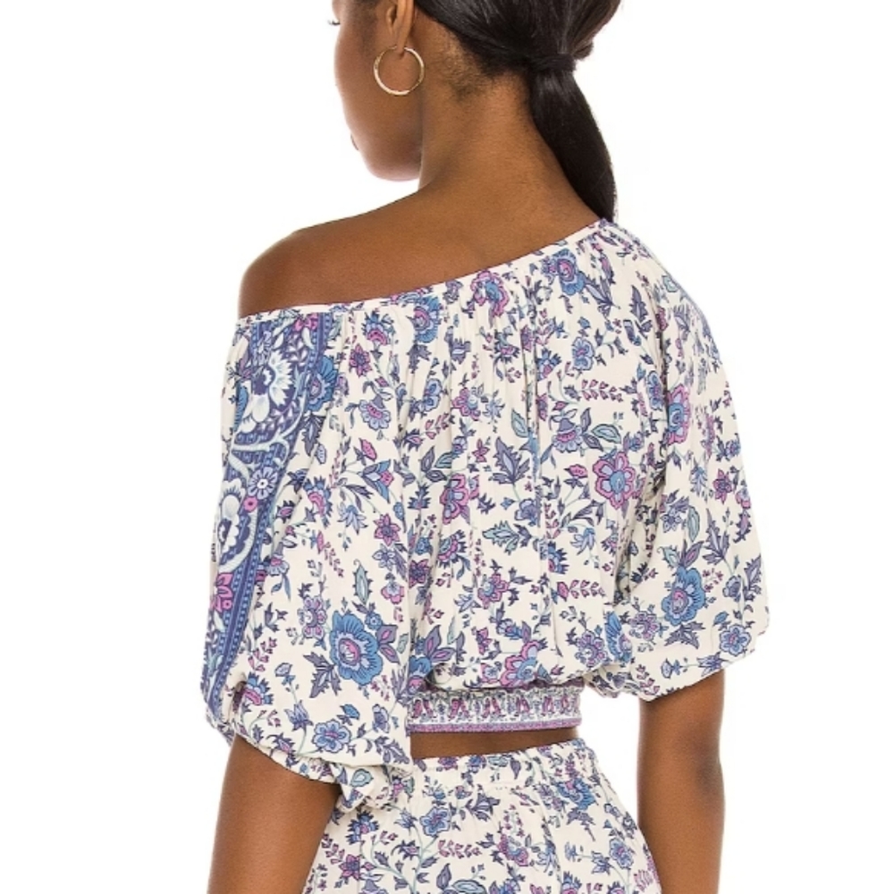 Joie Folk Song Cropped Blouse in SkyJoie Folk Song Sky Blue Floral Cropped Silk - Picture 2 of 7